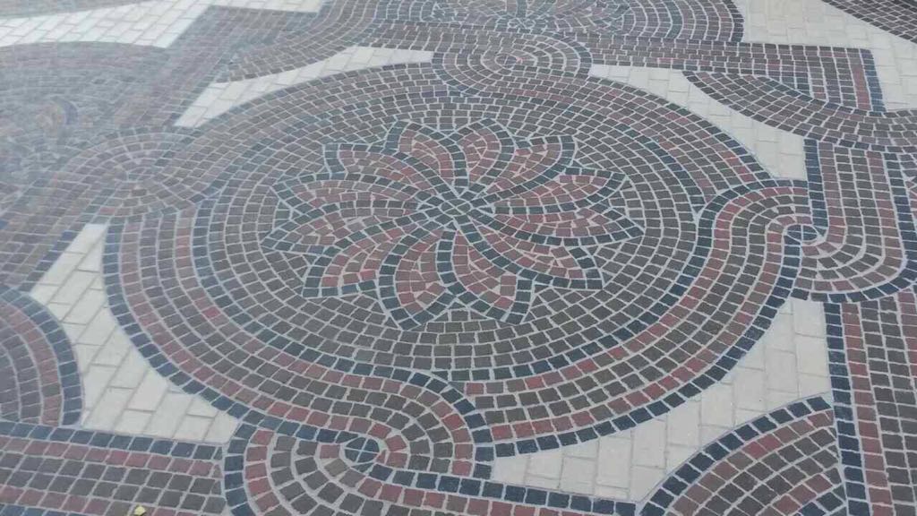 Укладка брусчатки