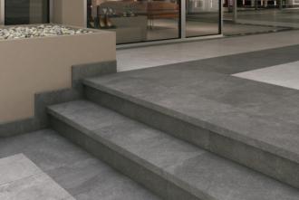 Керамогранитные ступени и плитка