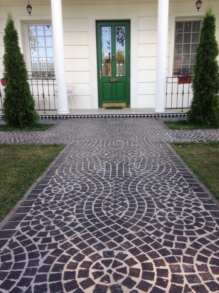 Укладка брусчатки