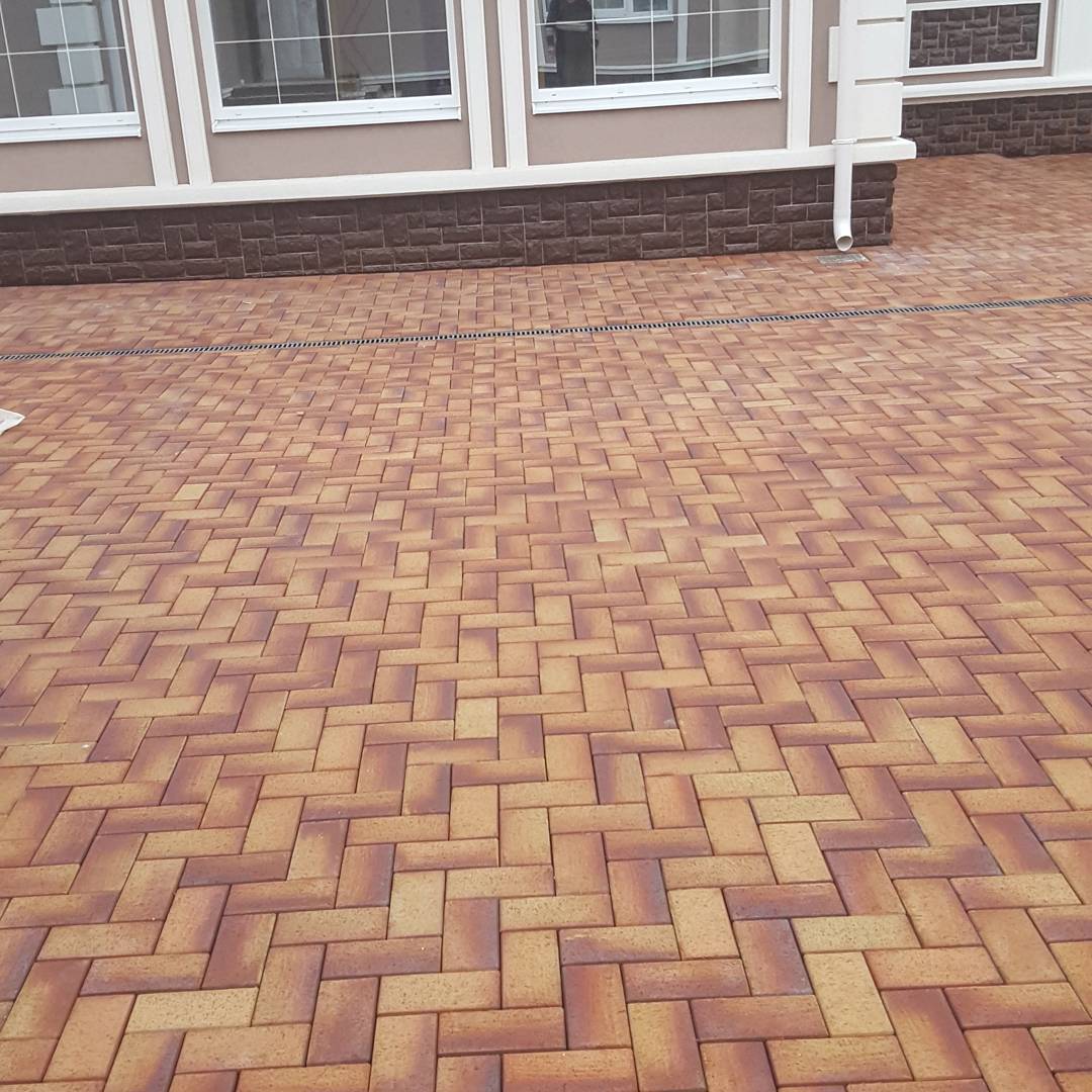 Укладка брусчатки