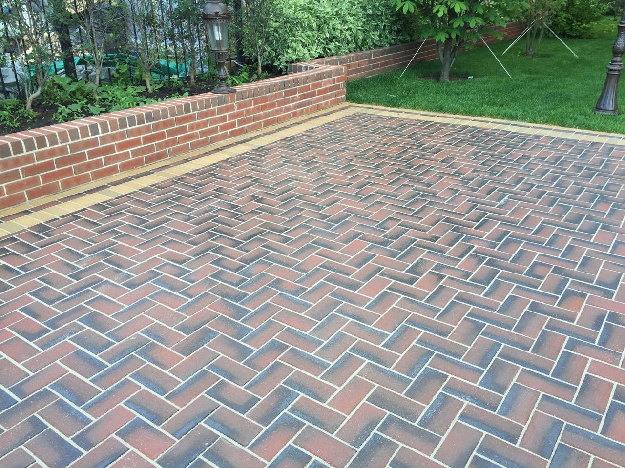 Укладка брусчатки