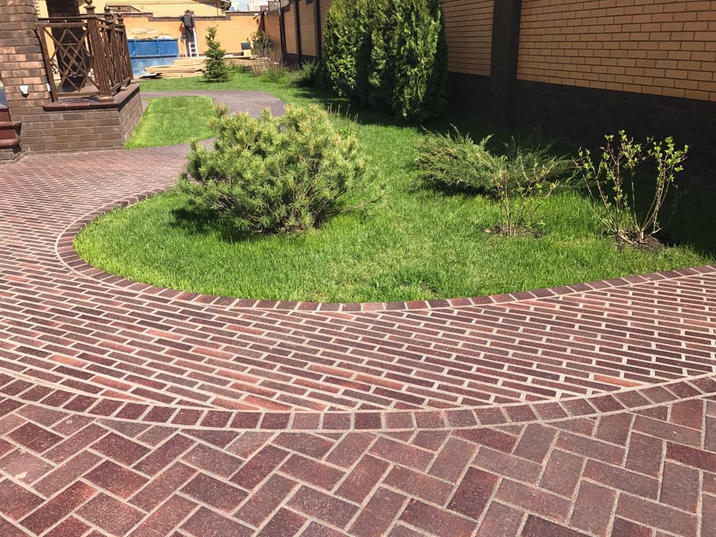 Укладка брусчатки