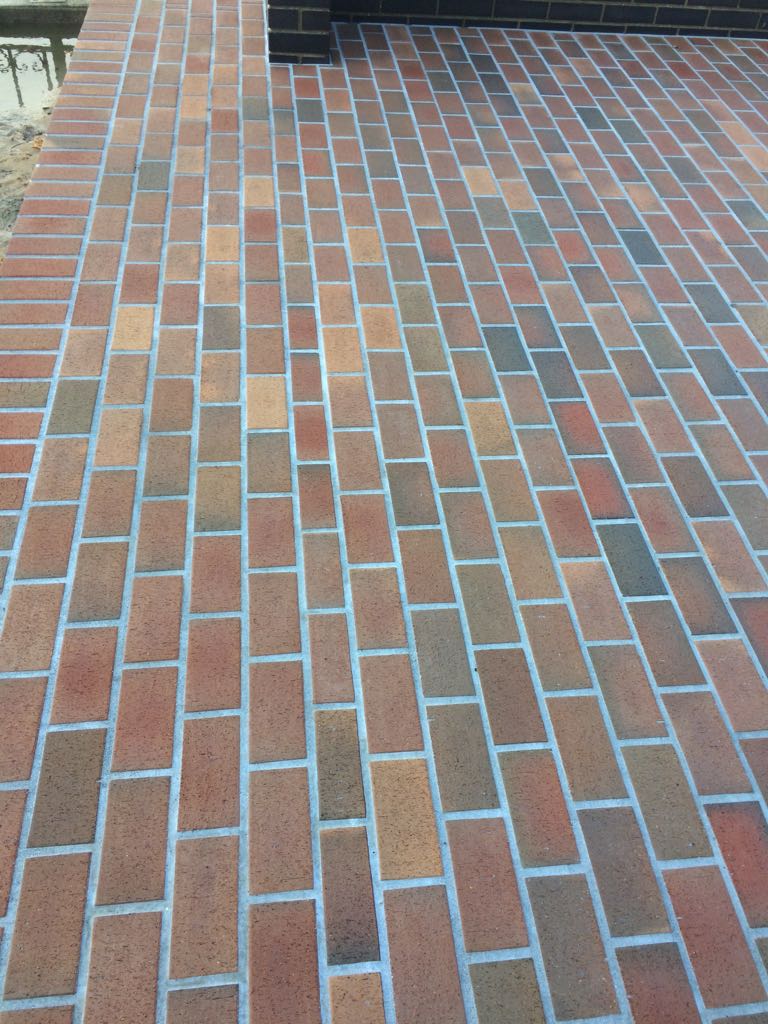 Укладка брусчатки