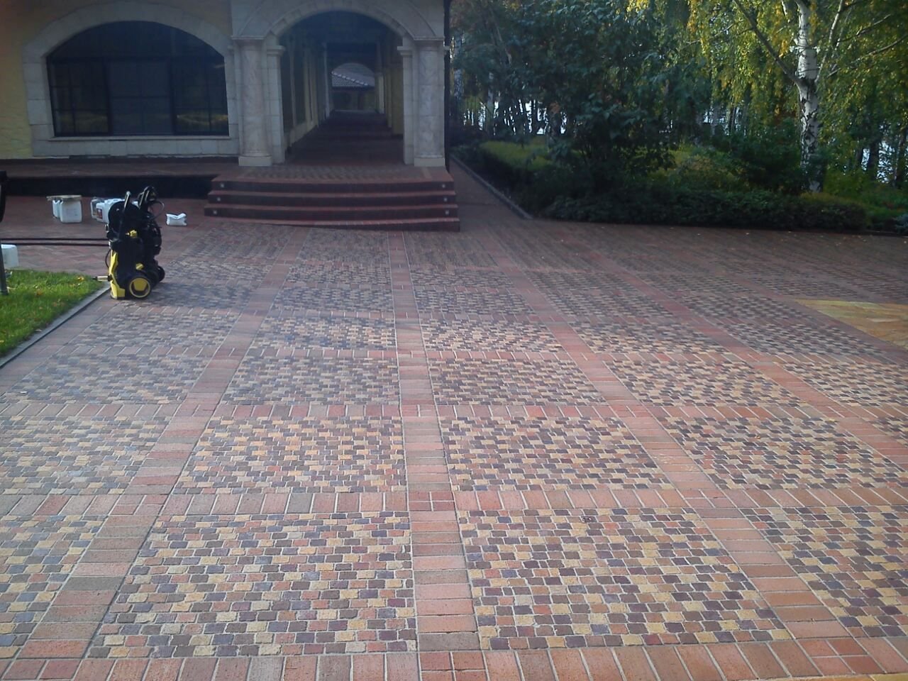 Укладка брусчатки