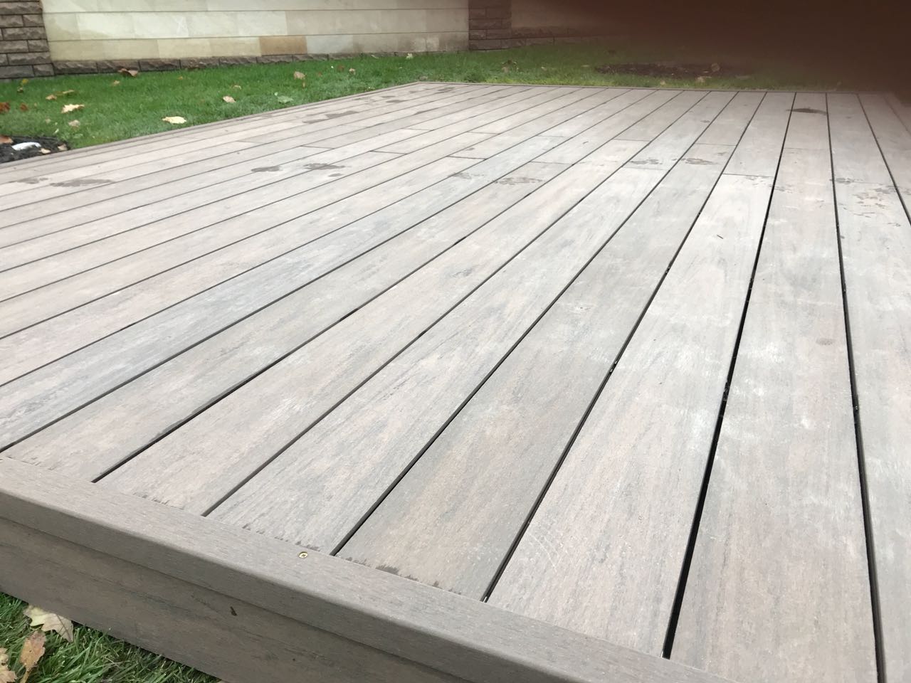 Монтаж террасной доски, ограждений и заборов из ДПК