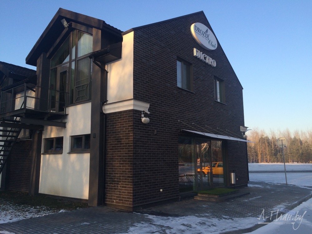 Монтаж фасадного декора